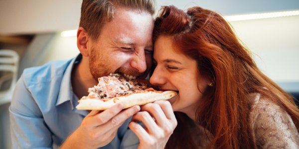 we-now-know-that-americans-like-to-eat-pizza-and-ice-cream-before-sex